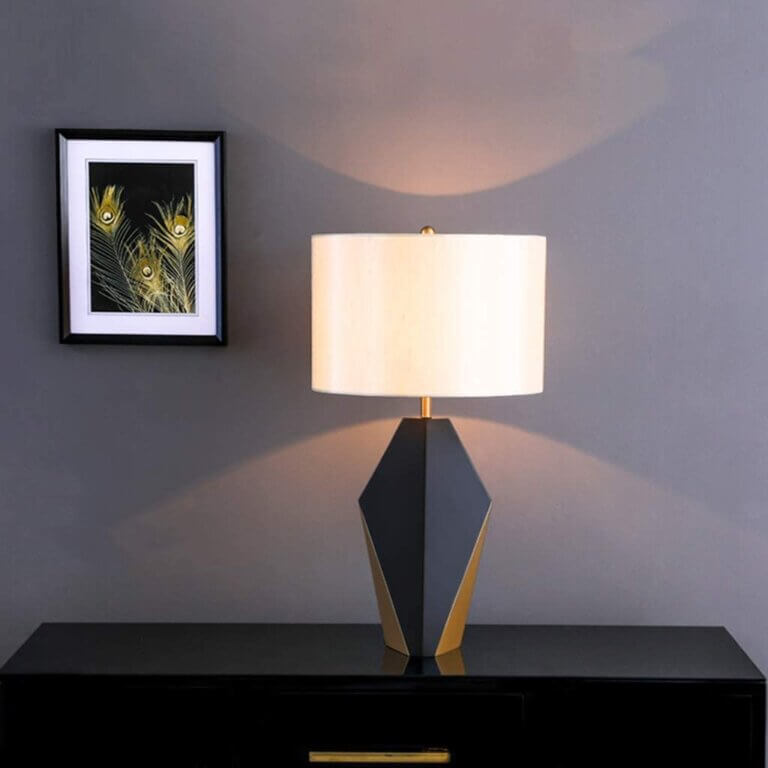 Modern Wrought Iron Table Lamp – Housewifery